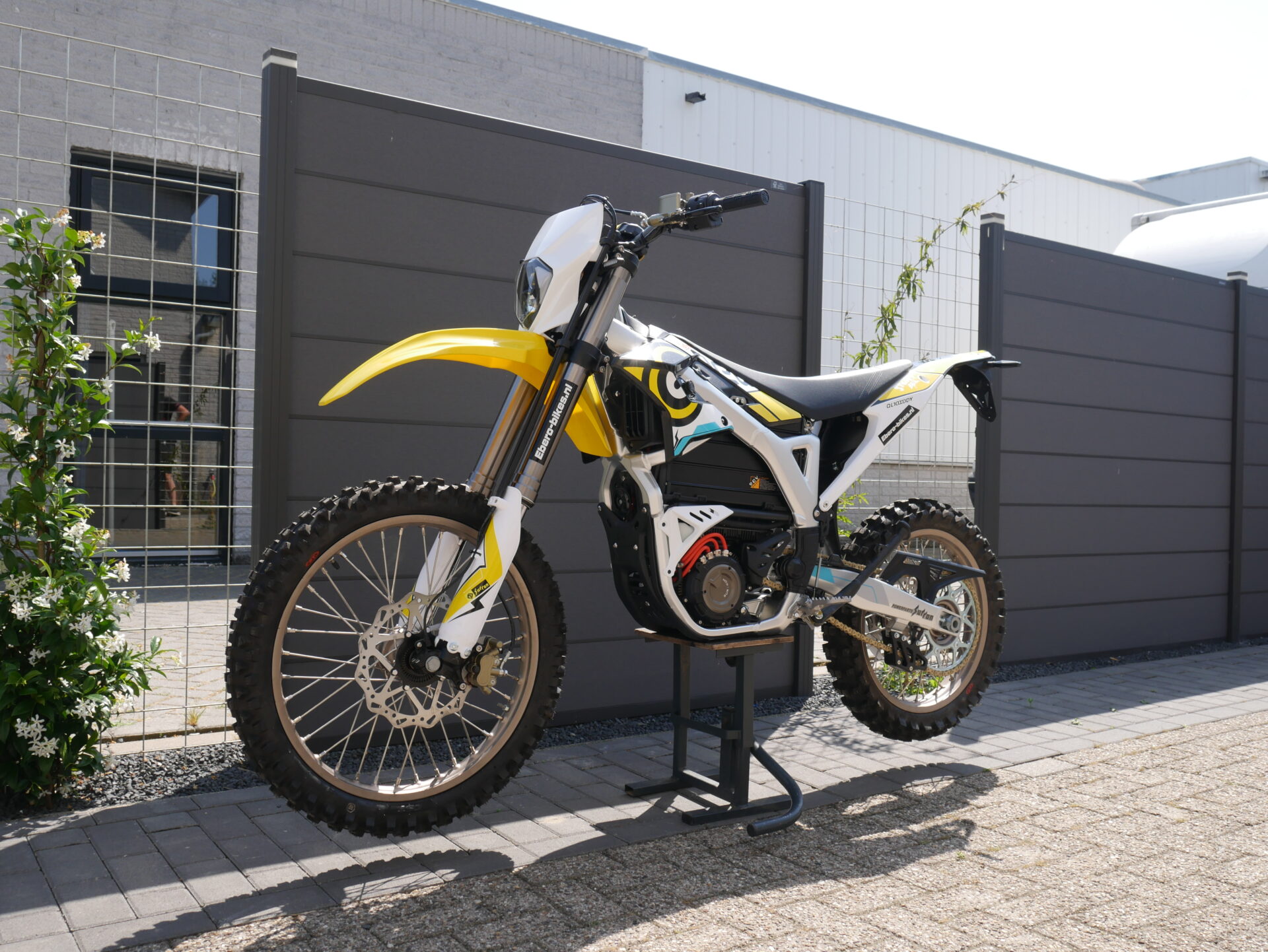 SUR-RON STORM BEE 2025 - Afbeelding 5