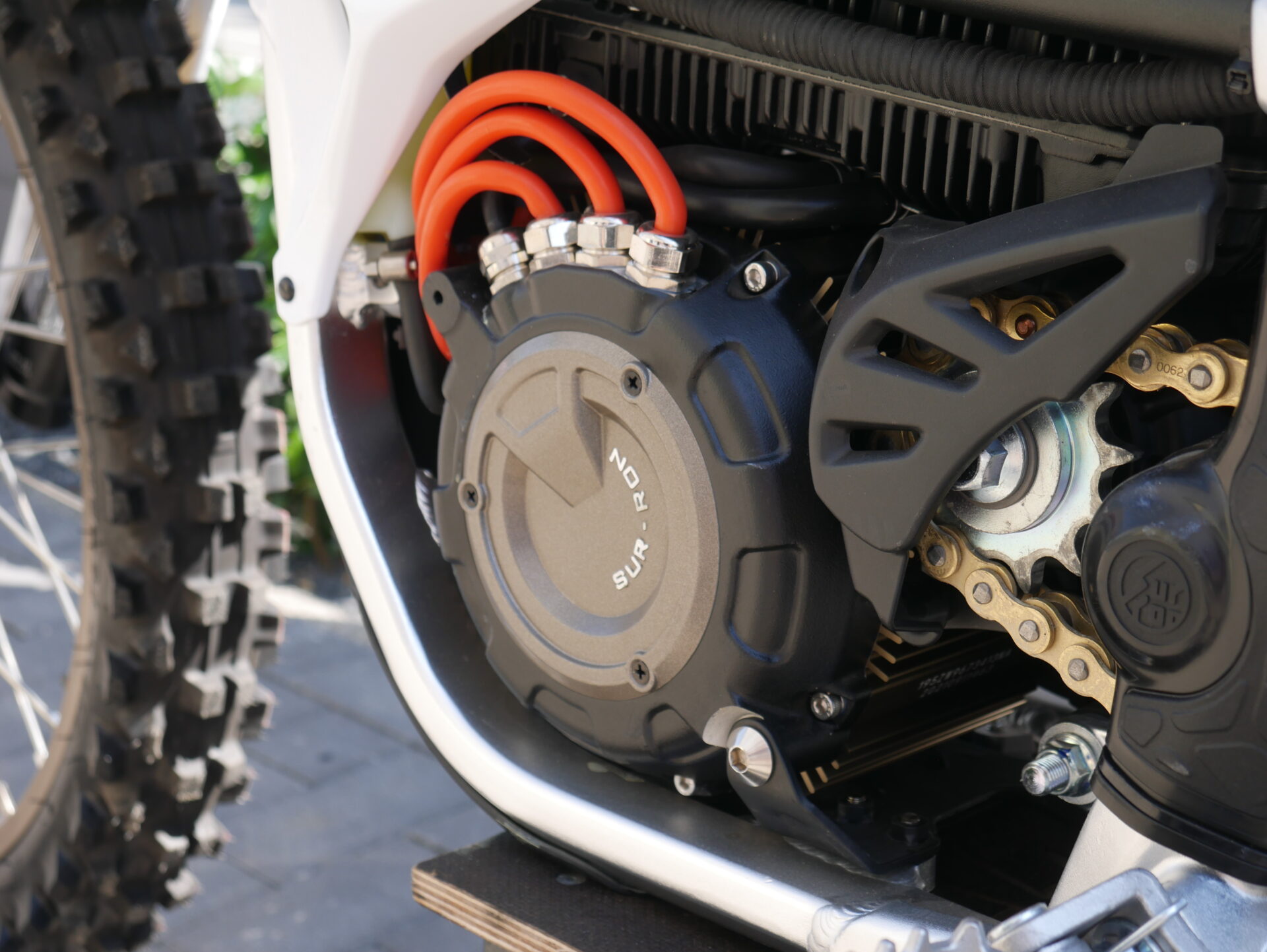 SUR-RON STORM BEE 2025 - Afbeelding 10