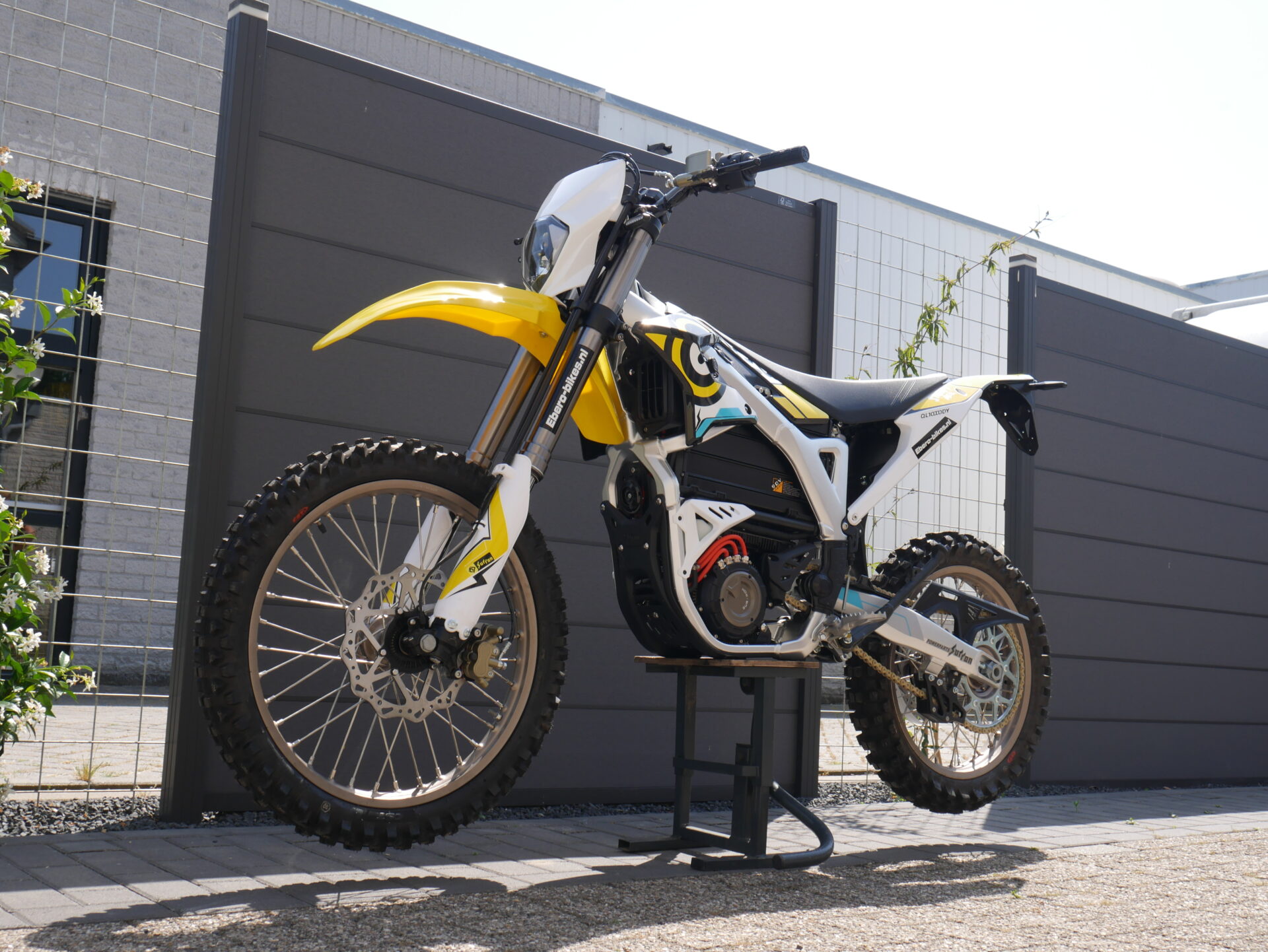 SUR-RON STORM BEE 2025 - Afbeelding 2