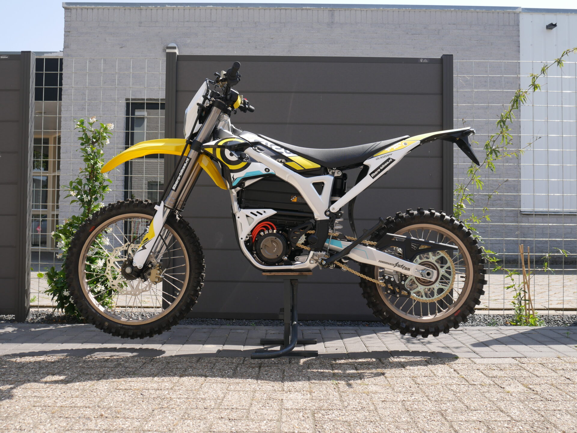 SUR-RON STORM BEE 2025 - Afbeelding 4