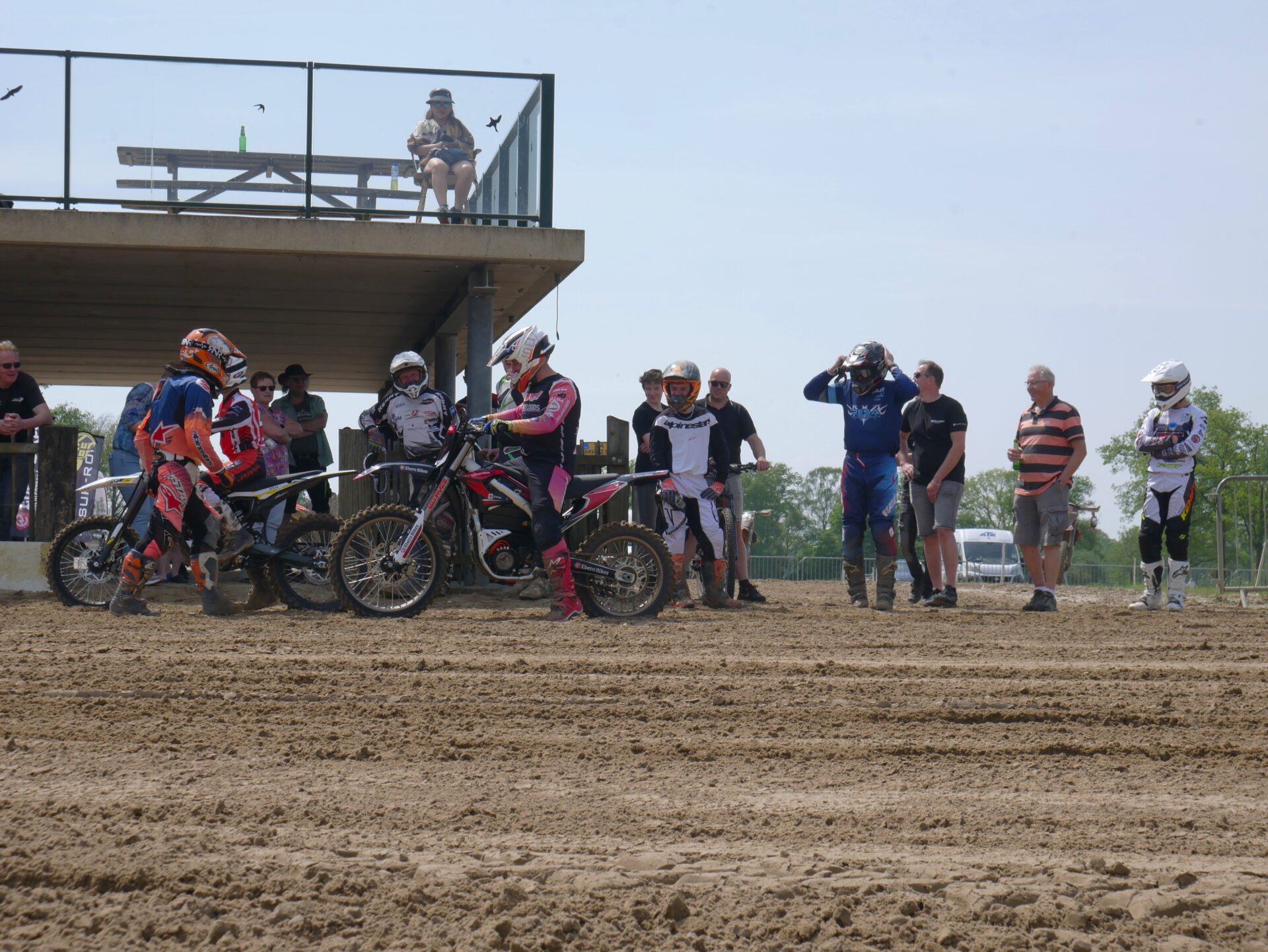 SUR-RON STORM BEE 2025 - Afbeelding 16