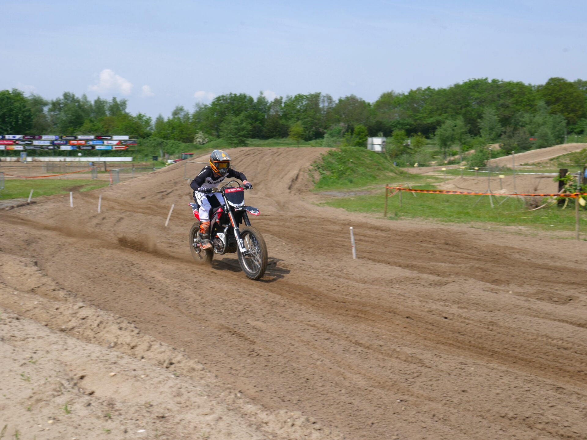 SUR-RON STORM BEE 2025 - Afbeelding 13